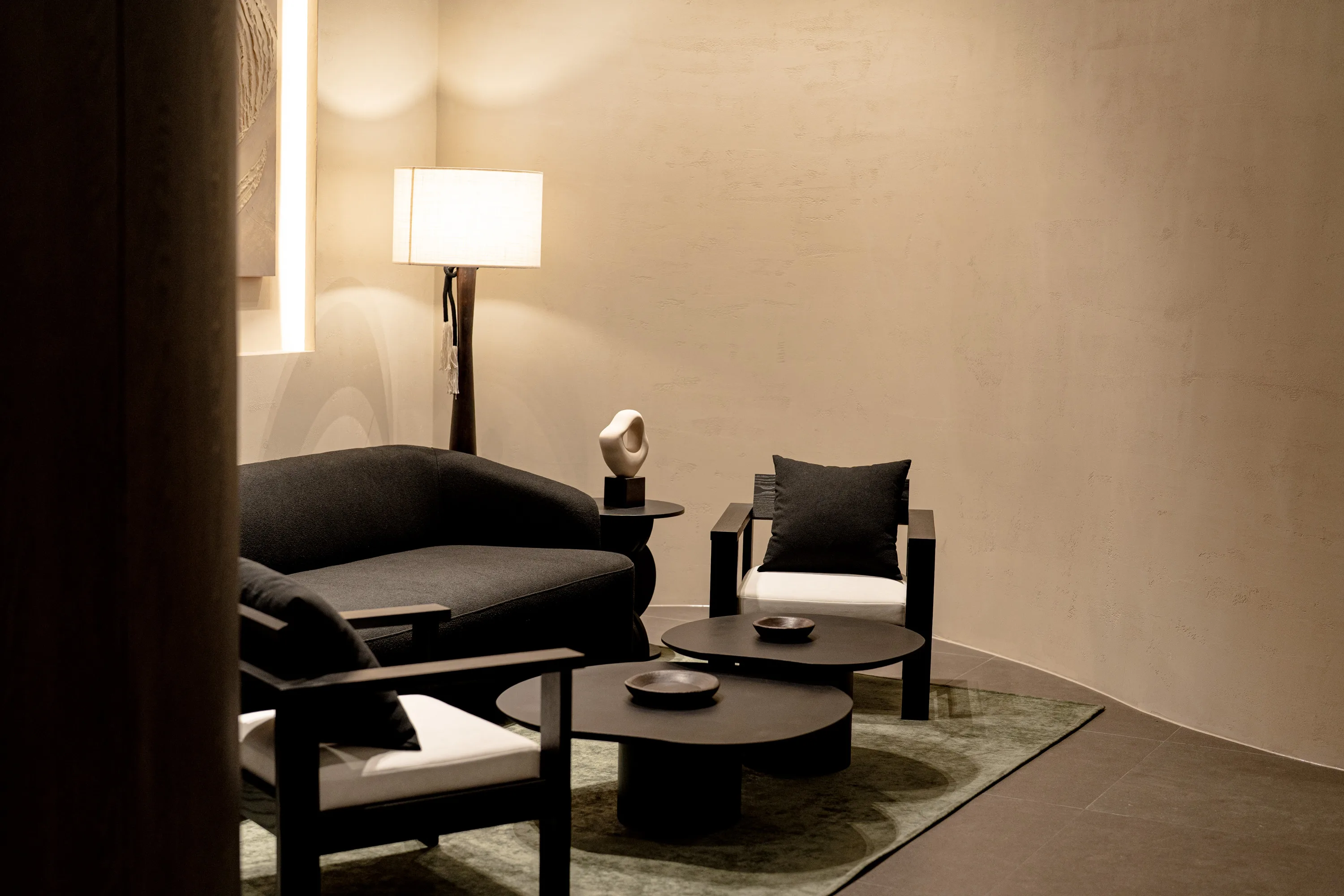 THE FINE Lounge