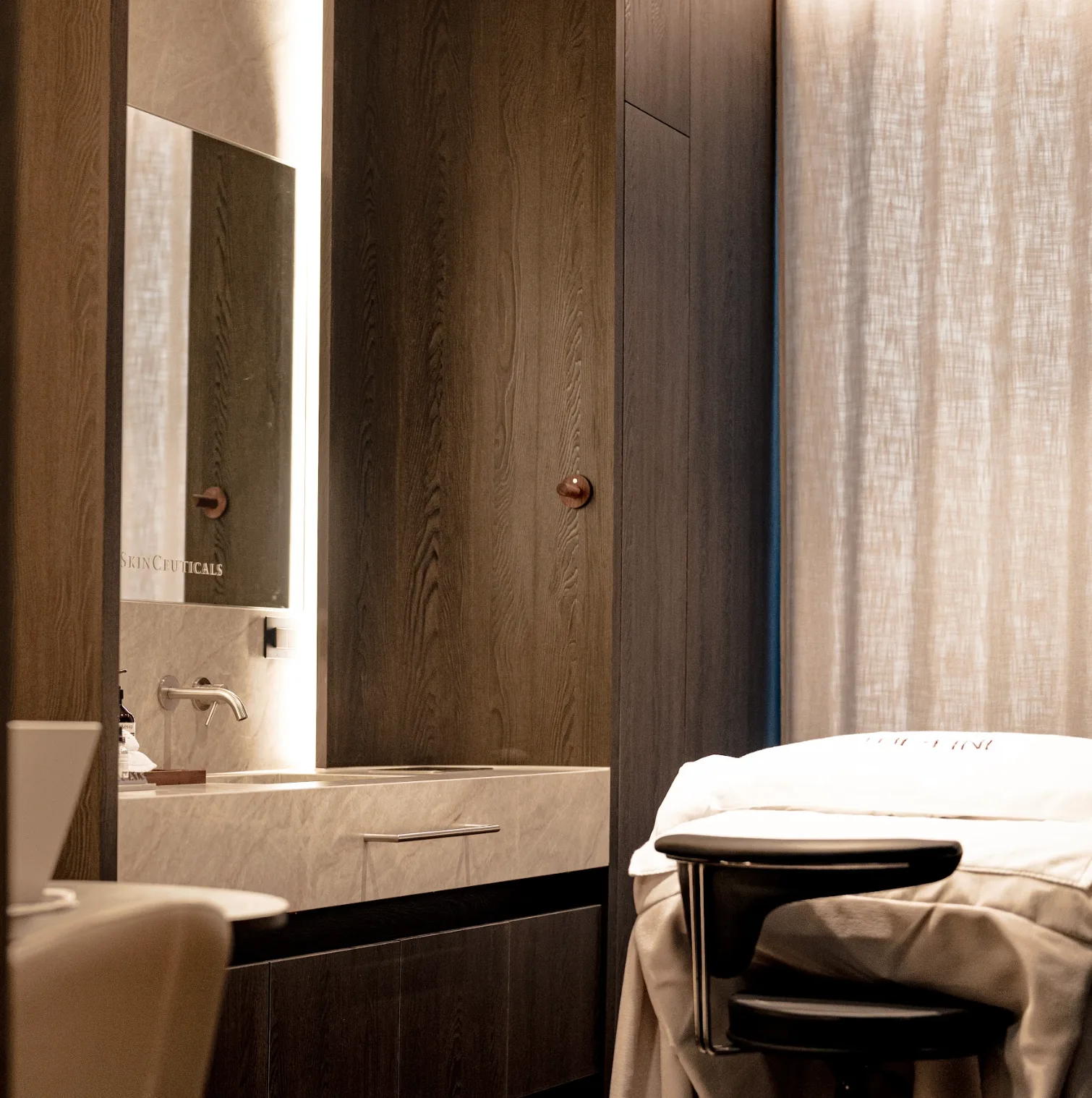 THE FINE Interior 10