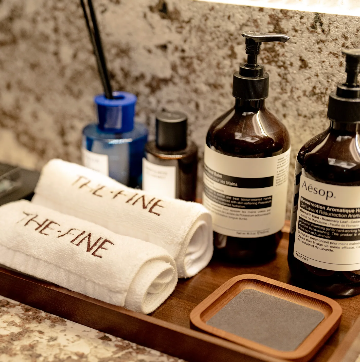 THE FINE Interior 4